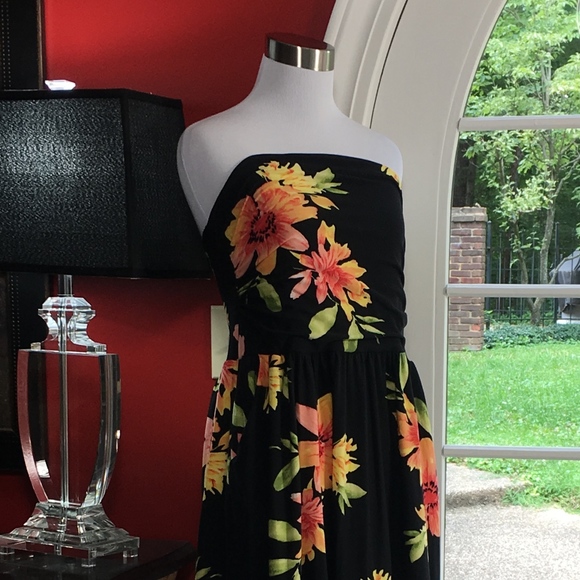 DONATED! Strapless Maternity Maxi Dress Floral Medium NWOT! - Picture 2 of 7